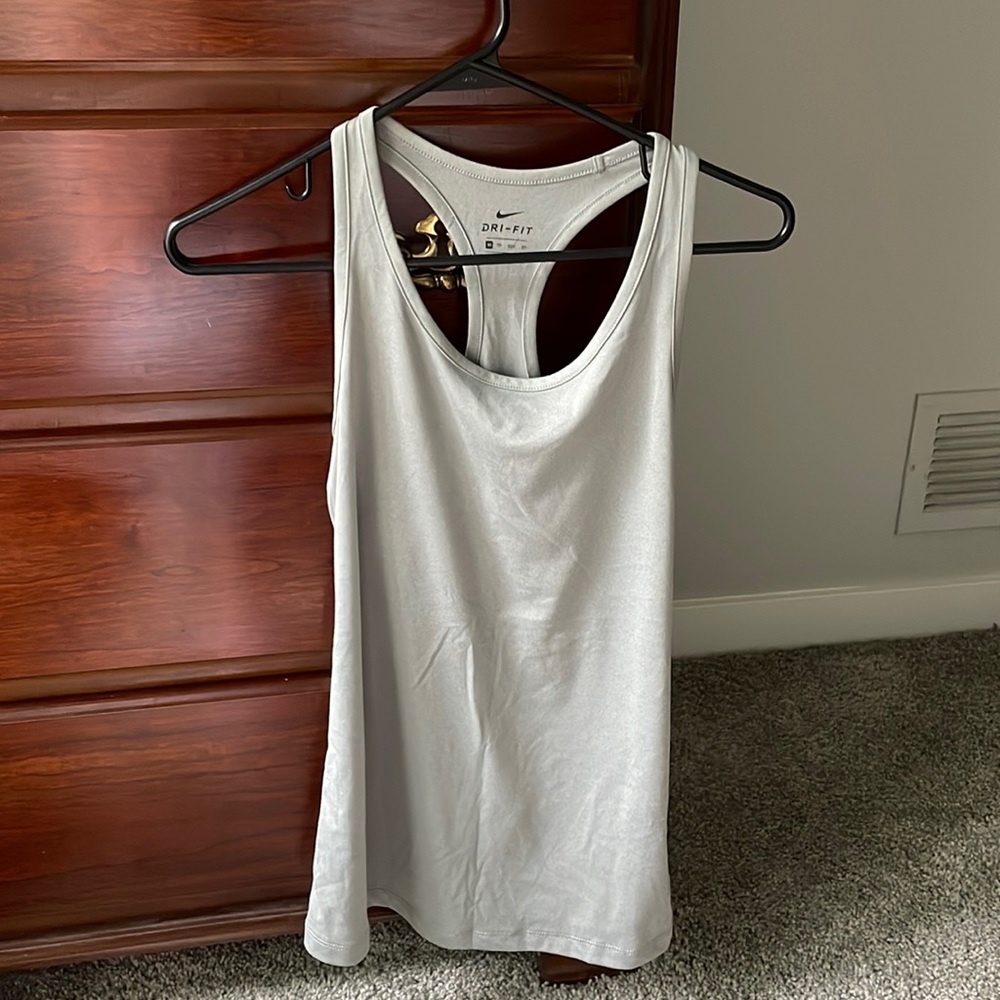 Nike tank